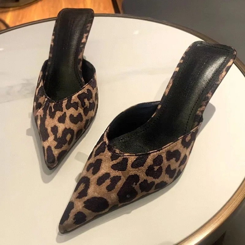 Pointed Leopard Print Baotou Half-Drag Women Fashion Outside Wear Fashion Temperament Stiletto Slippers 261016