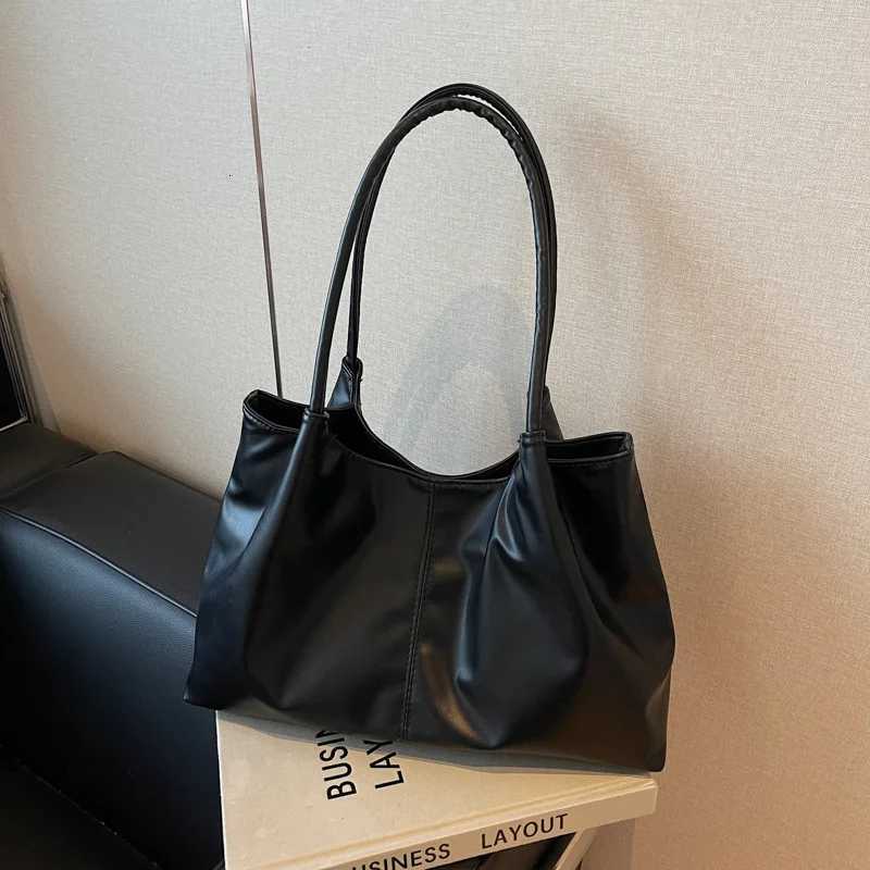 Totes New Women's Bag Large Capacity Tote Daily Commute Women's Shoulder Bag Black Soft PU Leather Handbag Shopping X261016