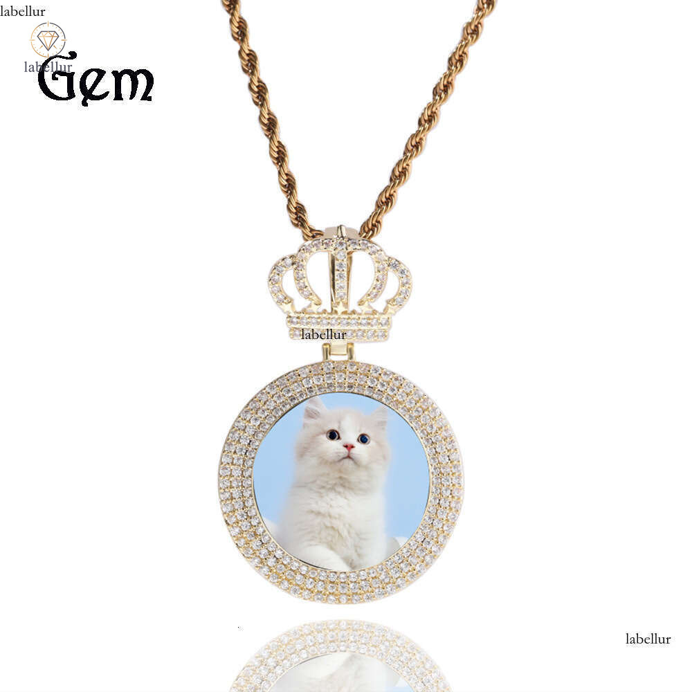 best-selling new diamond-encrusted crown buckle frame pendant personalized creative DIY photo necklace sweater chain wholesale 3