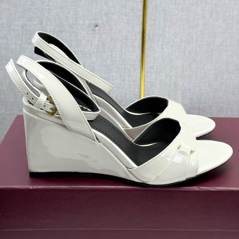 Sandali con zeppa da donna Designer Nuovi sandali con morsetto Sandali da donna di lusso Sandali con fondo largo in pelle resistente all'usura Sanda