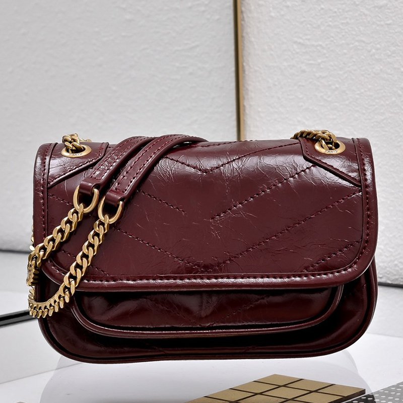 10A Designer Women Luxury Bags Shoulder Bag Women's Flip Chain Crossbody Bag Retro Oil Wax Cowhide Handbag