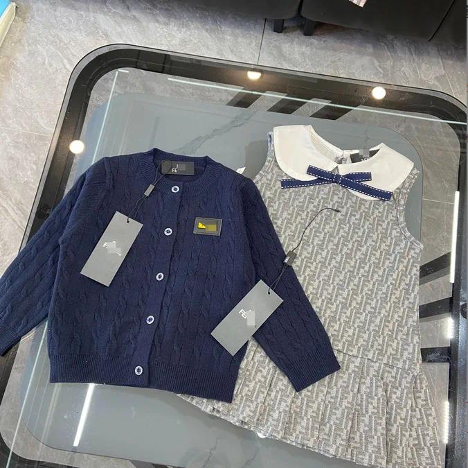 Designer Kids Clothing Set Classic Brand Plaid Baby Girls Clothes Suits Fashion Letter Skirt Dress Suit Childrens Clothes 009