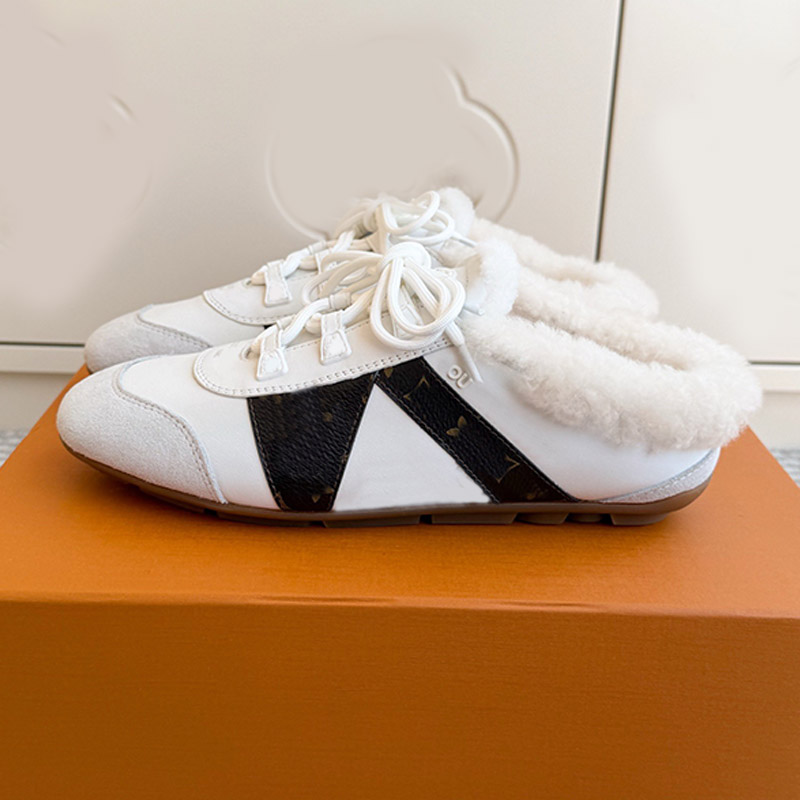 Sneakerina Open Back For Womens Winter Fur On Leather Color Blocking Laced Up Ballet Style Mules Shoes 26ss Designer New Style Indoor Daily Leisure