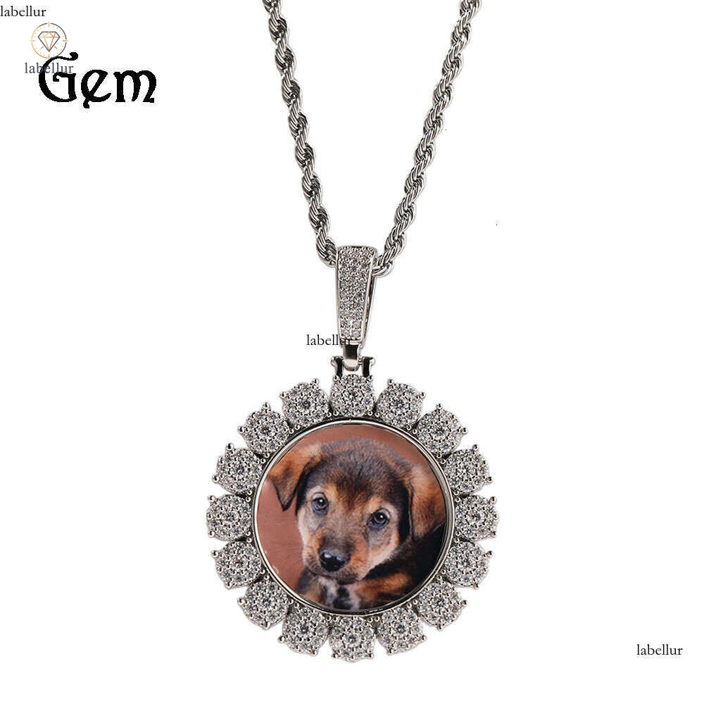 Hip Hop Vintage Cute Round Pendant Moissanite Jewelry New Silver Inlaid Moissanite DIY Creative Trendy Photo Frame Men's Necklace 4