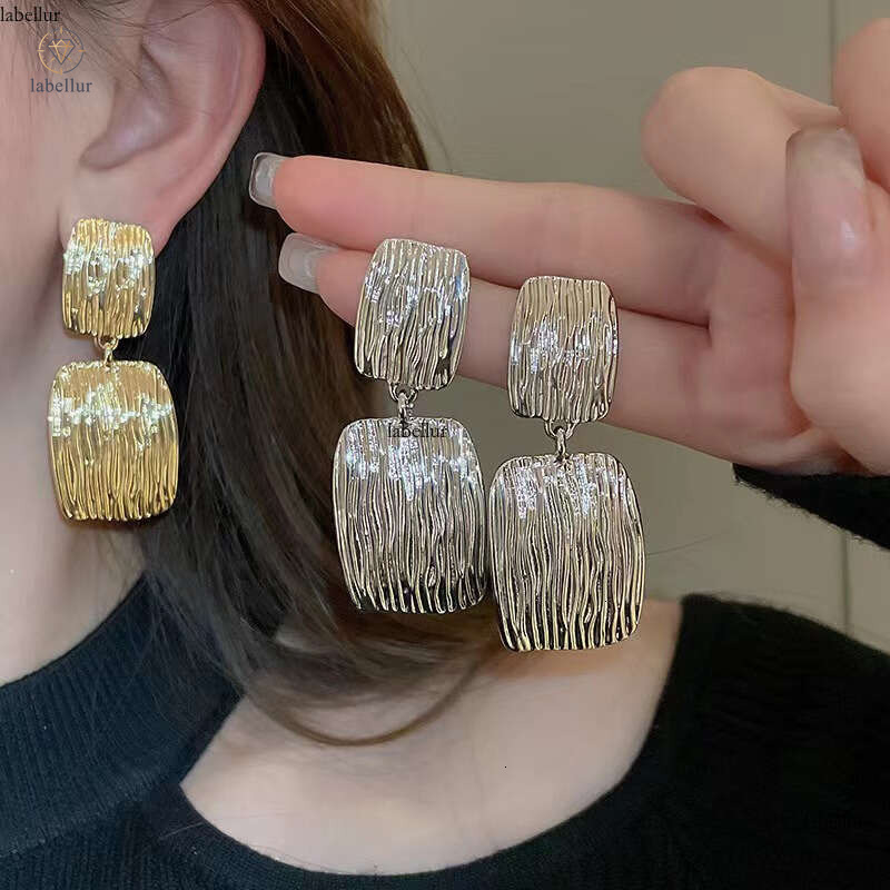 INS trendy metallic square striped fashionable versatile, European and American cross-border high-end earrings, new women's ear accessories 4