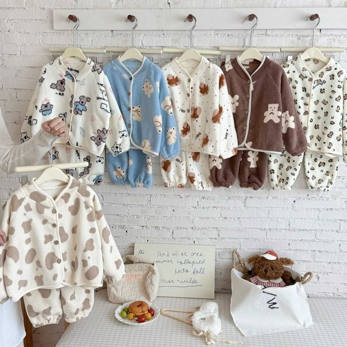 Pajamas New Winter Baby Girls Clothes Suit Children Thick Warm Long Sled Pajama Top And Pants Toddler Casual Ce Kids SpwearW261019