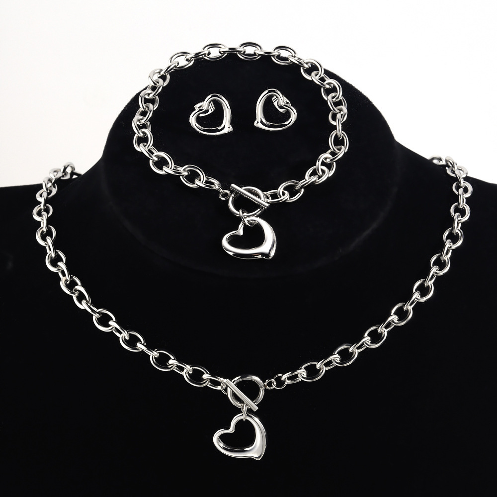 Titanium Steel, Non-Fading, Minimalist Elegant Necklace For Women, Fashionable Stainless Steel Heart Necklace, Bracelet, And Earring Set, Wholesale