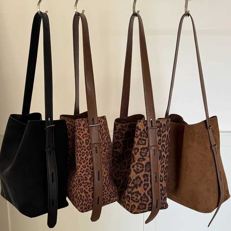 Totes Korean Fashion Style Suede Retro Leopard Print Bucket Bag Versatile One-shoulder Crossbody Bag Tote Bag Women Bucket Bag X261016