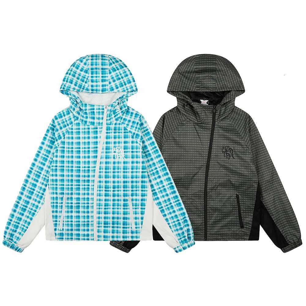 Contrast Men's Plaid Jackets Streetwear Color Windbreaker Zipper Hooded Jacket for Men and Women Cardigan Loose Breathable Outwear Coat N261016