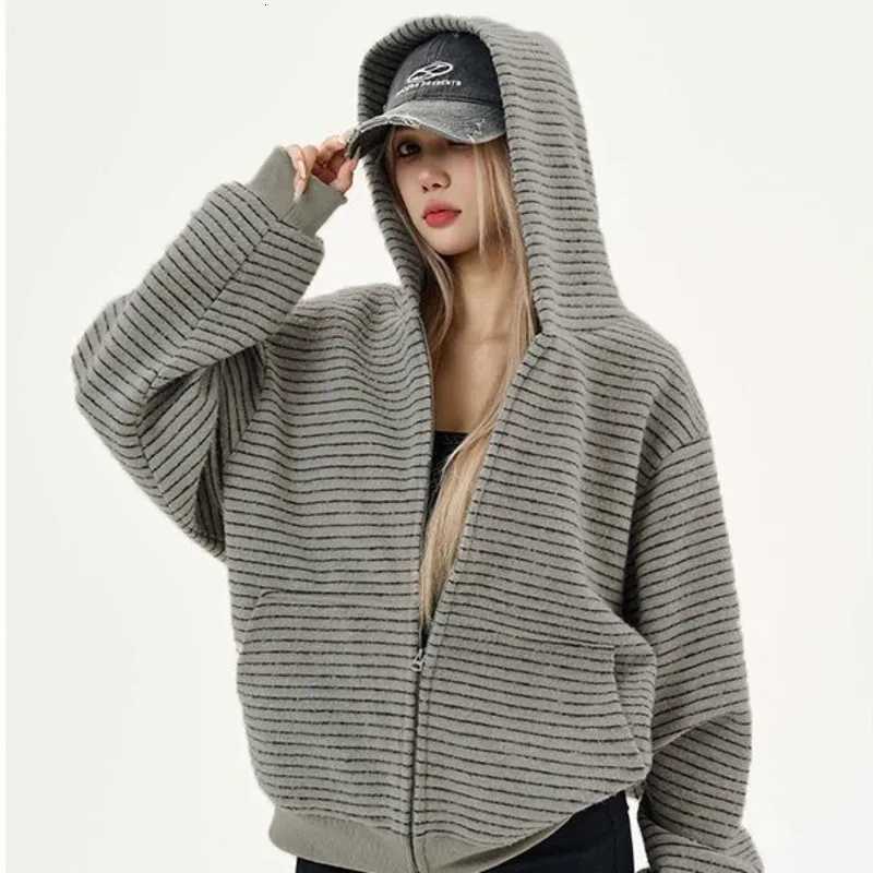 Striped Men's Jackets Aesthetic Gray Zip Up Hooded Jacket Women Casual Long Sleeve Hoodie Sweatshirt Coat Front Pockets Oversized Streetwear N2