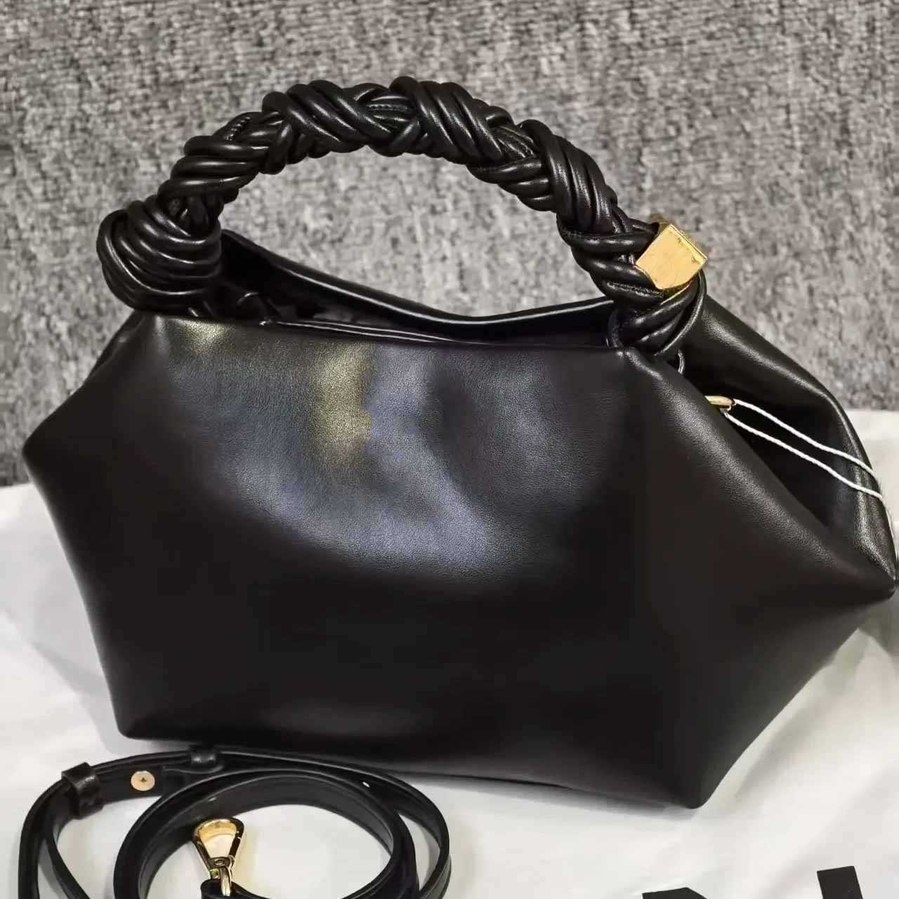 Best-selling pleated handle women's clutch bag versatile for commuting large capacity soft and soft dumpling bag Lionling bag Q261016
