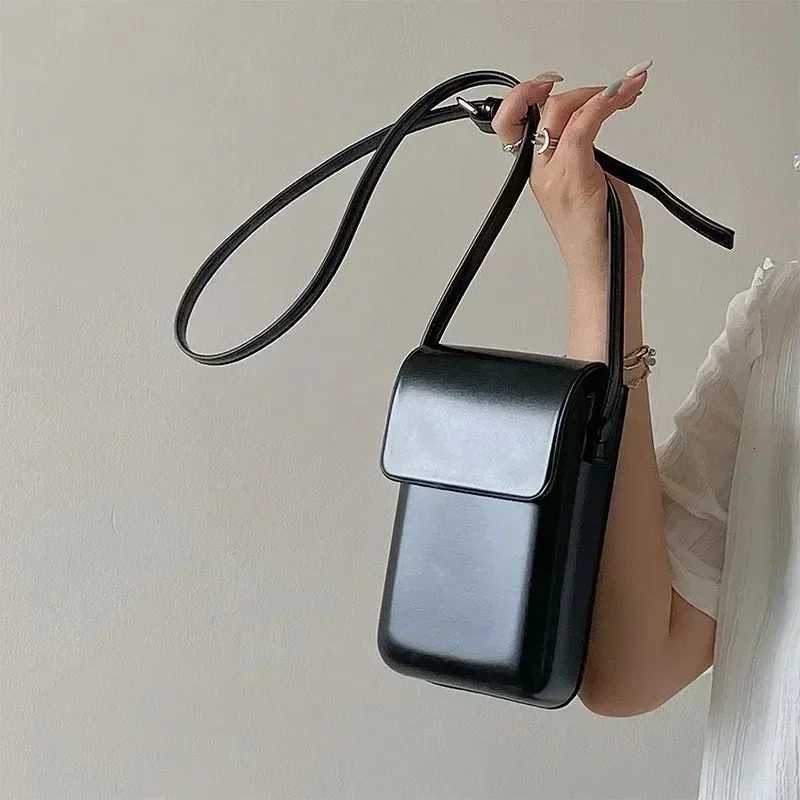 Totes 2024 Flap Crossbody Bags Women Mini PU Leather Shoulder Purses and Handbags for Girls Ladies Phone Simple Solid Designer Bag X261016