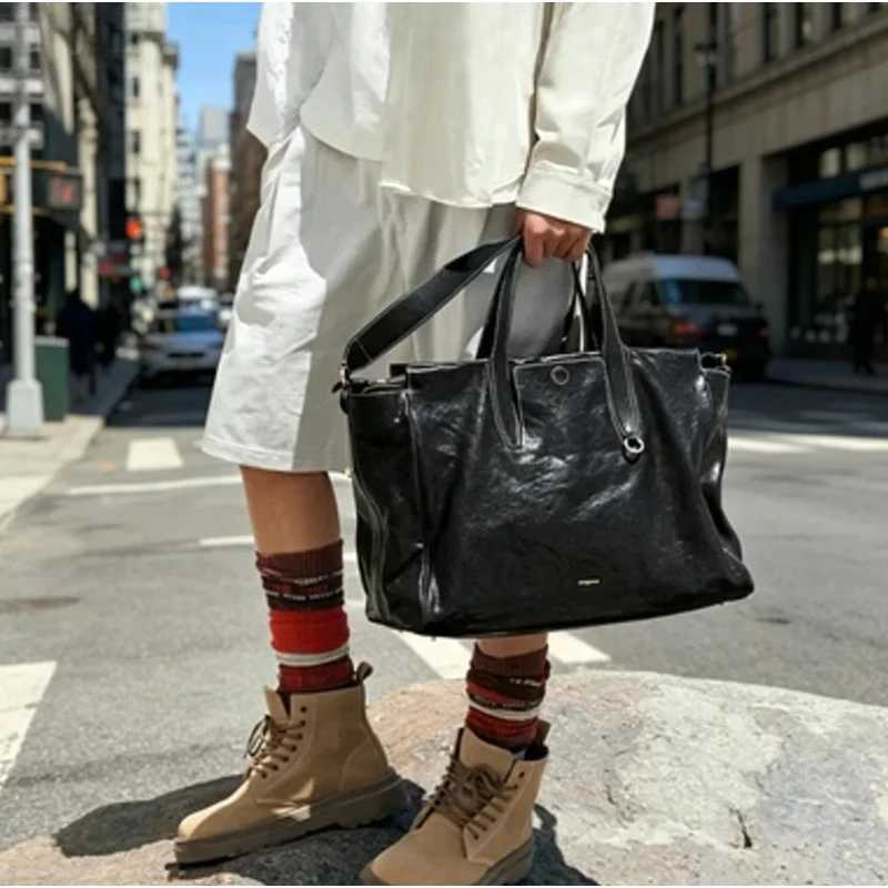 Cross Body S 2026 New Vintage Designer Simple Style Travel Handbag Commute Business Single Shoulder Bag Large Capacity Leather Tote Bag H261016