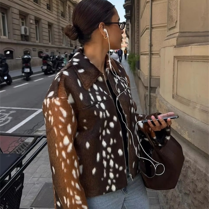 Fashion Deer Spotted Faux Fur Short Jacket Casual Lapel Zipper Long Sleeved Plush Coat Retro Autumn Street Daily Outerwear 2026 a261016