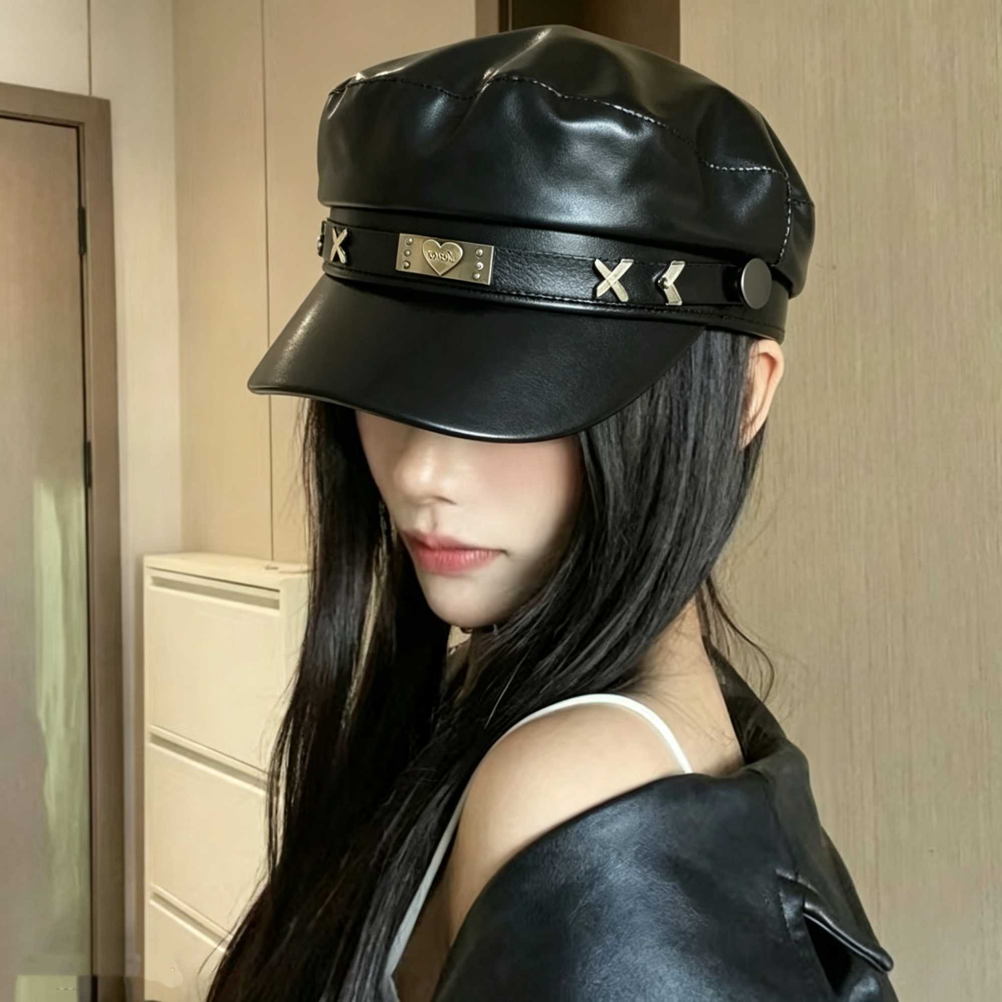 Women Vintage Berets Black PU Leather Flat Top Octagonal Caps Gothic Punk Style Adjustable Painter Hat Y2k Girls Beret Hat S261016BBW7
