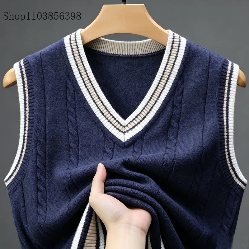 Men's Casual Sweater Vest Comfortable Autumn Spring Fashion Outerwear Vneck Sleeveless Knitted Sweaters Vests Striped Retro 5XL 260928