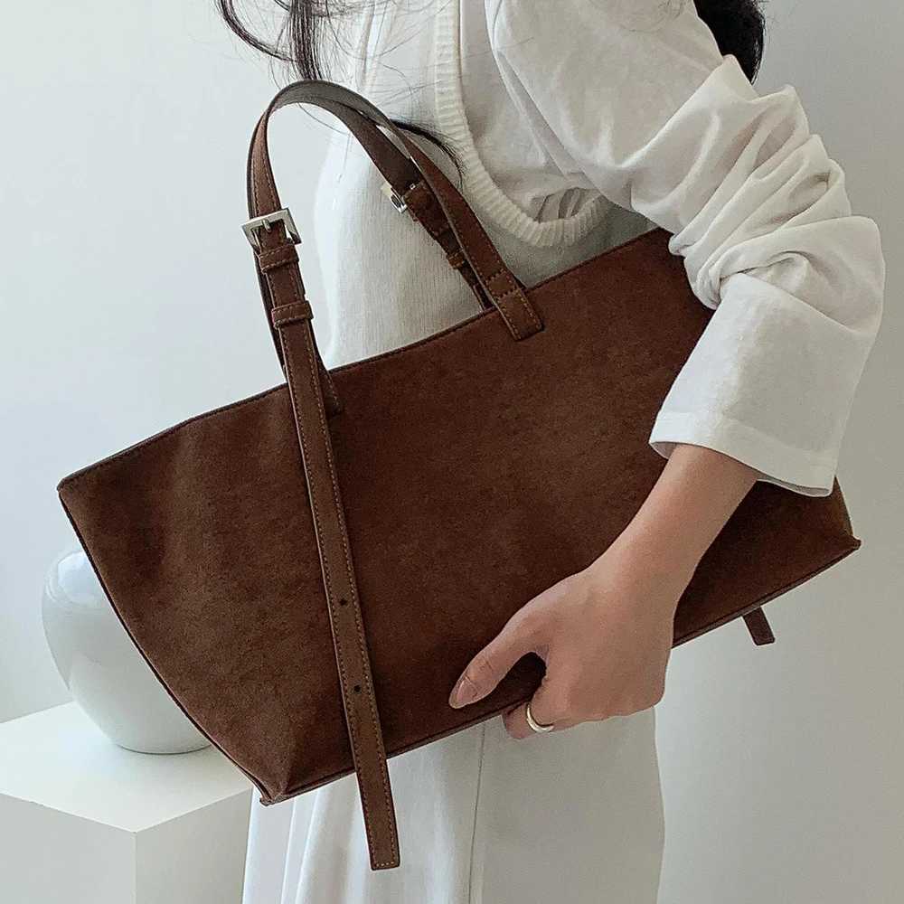 Totes Retro Faux Suede Tote Women Bag Large Capacity Shoulder Bags for Women 2026 Matte Texture Designer Handbags and Purses Shopper X261016