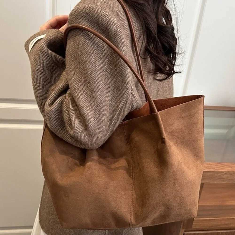 Totes Vintage Suede Shoulder Bag Large Capacity Lightweight Shopper Handbag Solid Color Comfortable Underarm Bag Women X261016