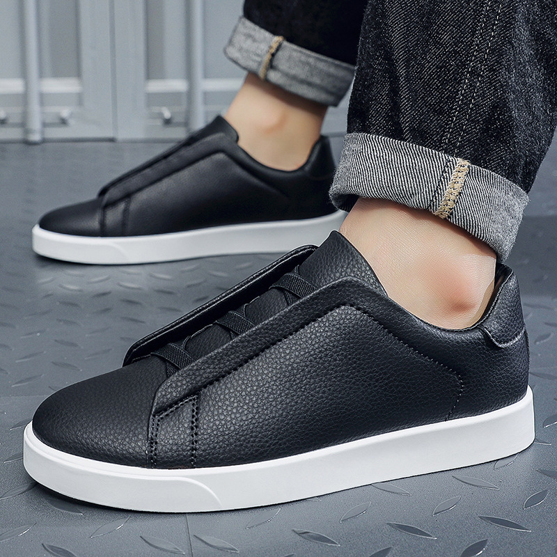 Men's shoes - One-piece workboard shoes, water-resistant and slip-resistant, for casual and sports use, black color.