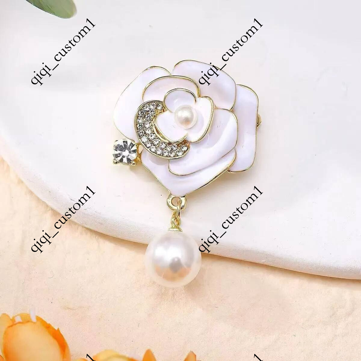 brooches designer camellia pearl highend women's style elegant blazer brooch unique design pin accessory