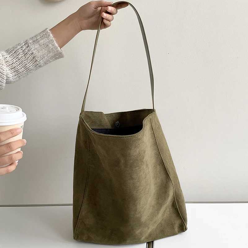 Totes Korean Large Capacity Bags For Women Luxury Designer Handbags And Purses 2023 New In Faux Suede Vintage Nubuck Leather Shoulder X261016