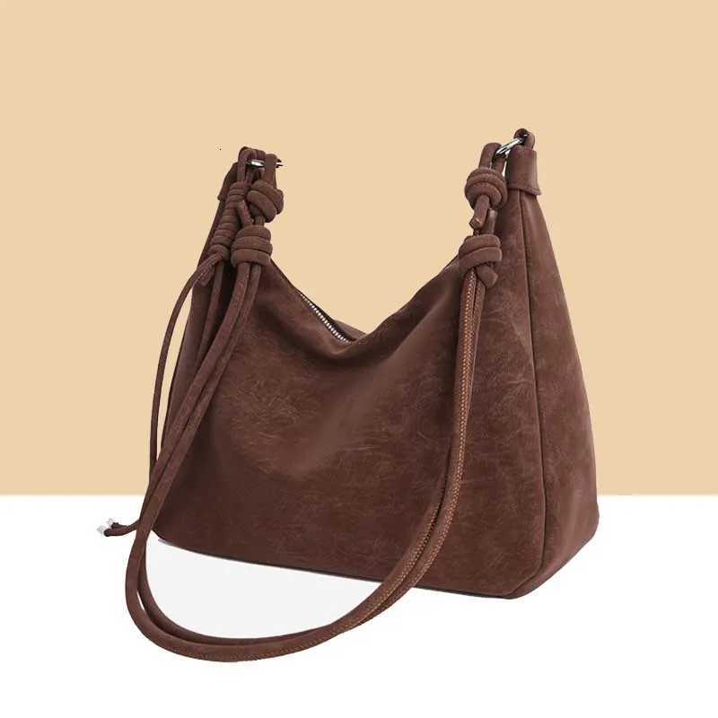 Totes New 2026 Fall Winter Women's Tote Bag Faux Suede Crossbody Shoulder Handbag Spacious Stylish Purse for Daily Work bolsa X261016