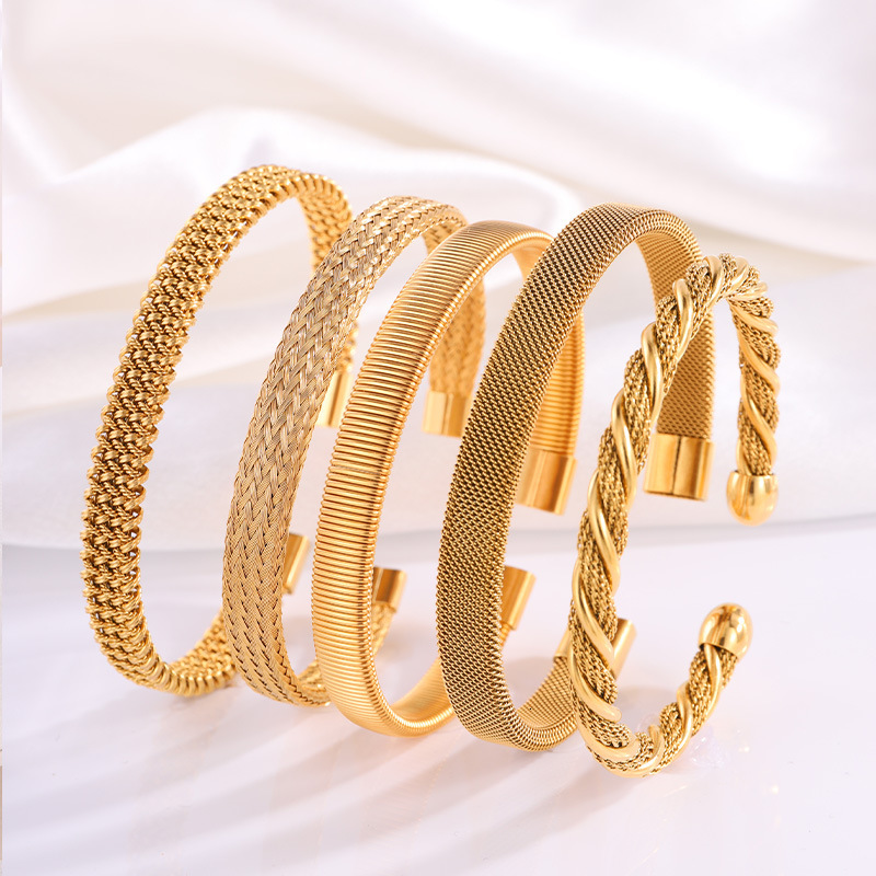 Cross-Border Best-Selling Titanium Steel Bracelet Women, Featuring A Stylish Unique Braided Design, Suitable For Showering And Resistant To Fading,