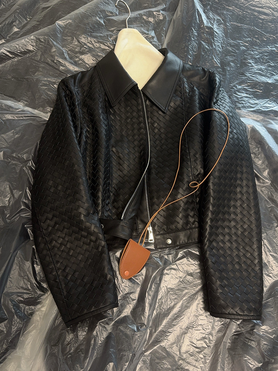 Designer 2026 Genuine Leather Jacket Women Made From Lambskin Motorcycle Style Lightweight Luxury, Short Jacket Autumn Collection, Suitable Luxury P