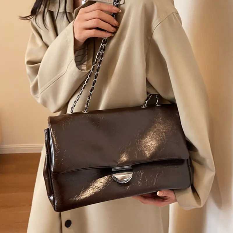 Shoulder Bags JIAERDI Retro Chain Silver Buckle Tote Bag Women Waxed Leather Texture Large Capacity Shoulder Bag Ladies 2023 New Underarm Bags X2610