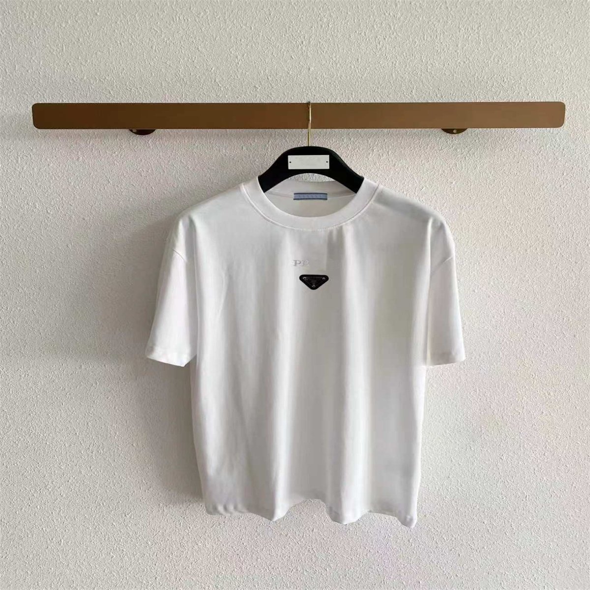 Spring new style hort-sleeved T shirt round neck cotton fabric women's and men's high-quality T-shirt Color black white Size s-2xl 61015p1
