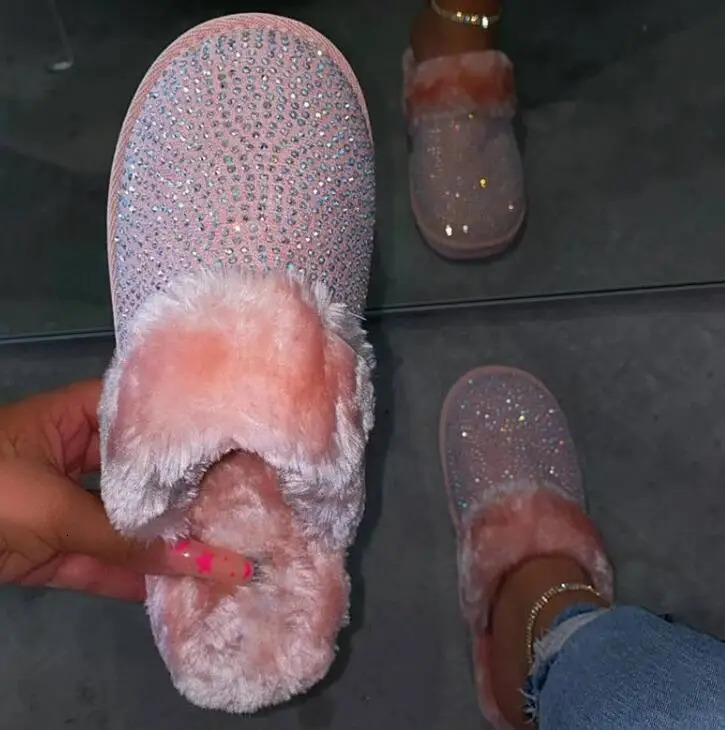 Fashion Women's Slippers Winter Hedging Rhinestone Flat Home Slippers 35-43 Faux Fur Warm House Slippers Women 261016