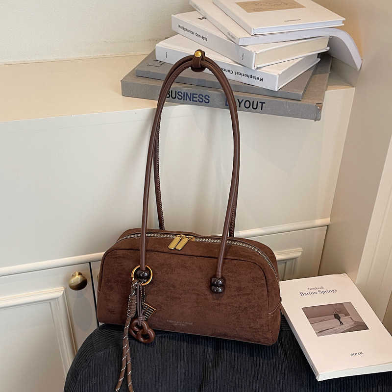 New Boston Bag for Women Light Luxury High-End Feel Suede Shoulder Bag Suitable for Work and Commuting Large Capacity Crossbody Bag Q261016
