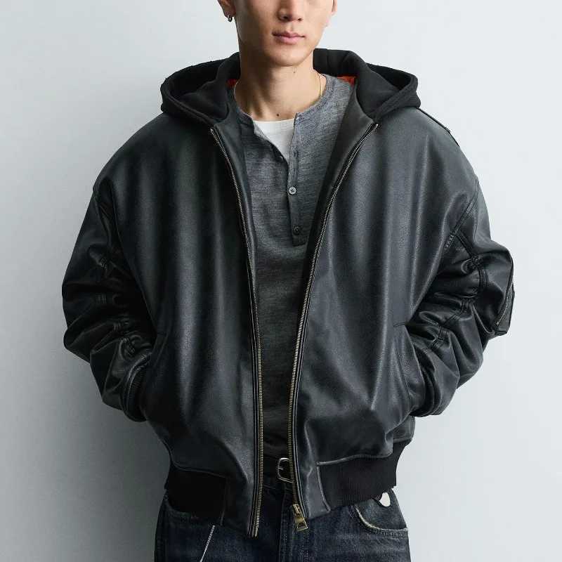 Jackets 2026 New Men's Men's Oversized Loose PU Leather Jacket Winter Thick Warm Hooded Splicing Design Zipper Jacket Y2k Streetwear Coats