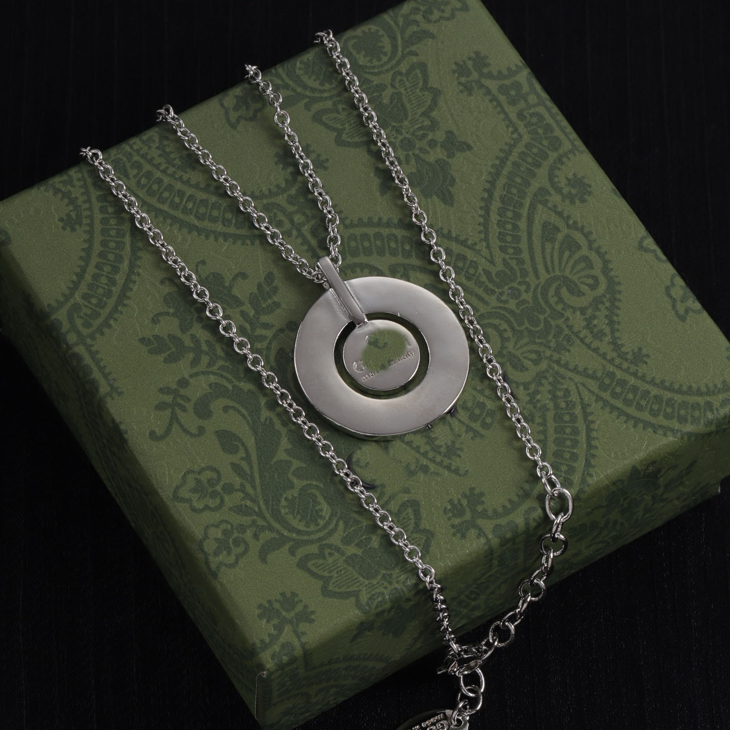 Designer Jewelry gg necklace round pendant letter O shaped chain clavicle necklace design made of brass unique and niche style gg Necklace