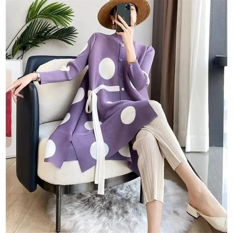 Sanzhai Pleated Ladies Windbreaker Coat Spring Autumn Single Breasted Stand Neck Printed Jacket Women Thin Long Outwear 4XL 261015