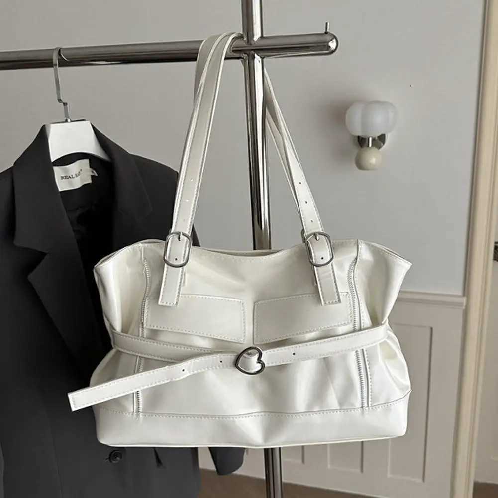 Designer Belt Buckle Underarm Shoder Totes Bag Wen Large Capacity Cmuter Tote Bag Vintage Casual Handbag Fem Purse J261016