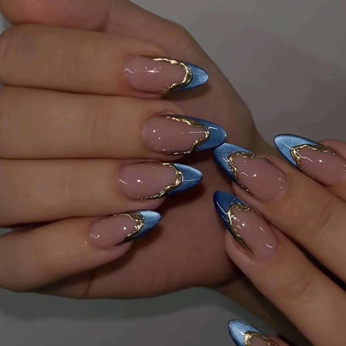 False Nails 24pcs Blue Cat's Eye French Style False Nails Irregular Gold Stripes Designs Fake Nails Simple Almond Press On Nails For Women Q261