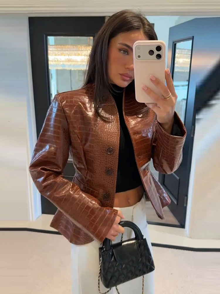 Street Fitted Leather Jackets Women Shoulder Pad Single Breasted Long Sleeves Pu Coats Female Autumn Chic Outwears Lady 261016