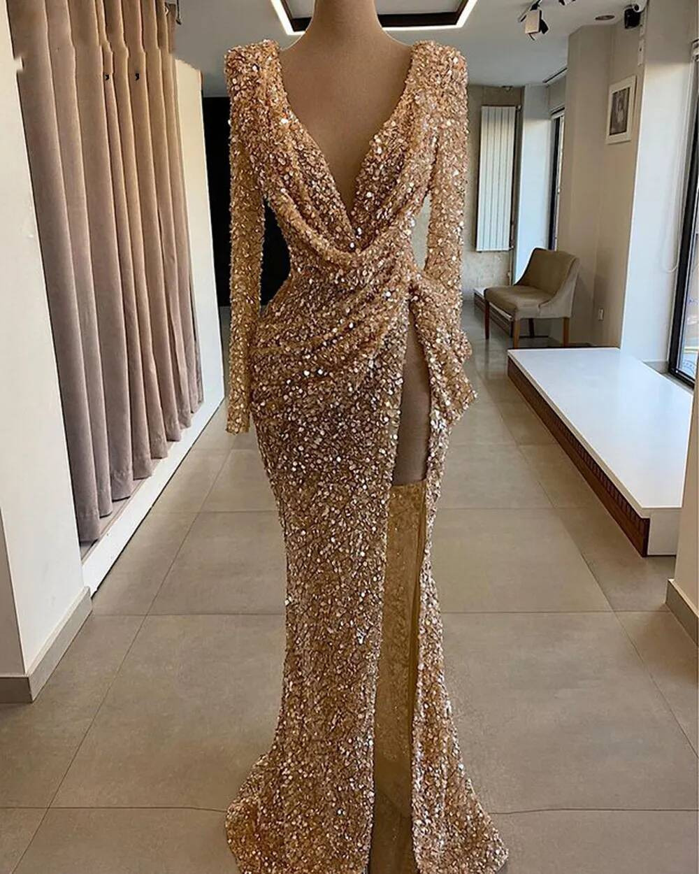 Sparkly Sequined Prom Dresses Long Sleeve Sexy High Slit V Neck Mermaid Rose Gold Dubai Women Formal Evening Gowns