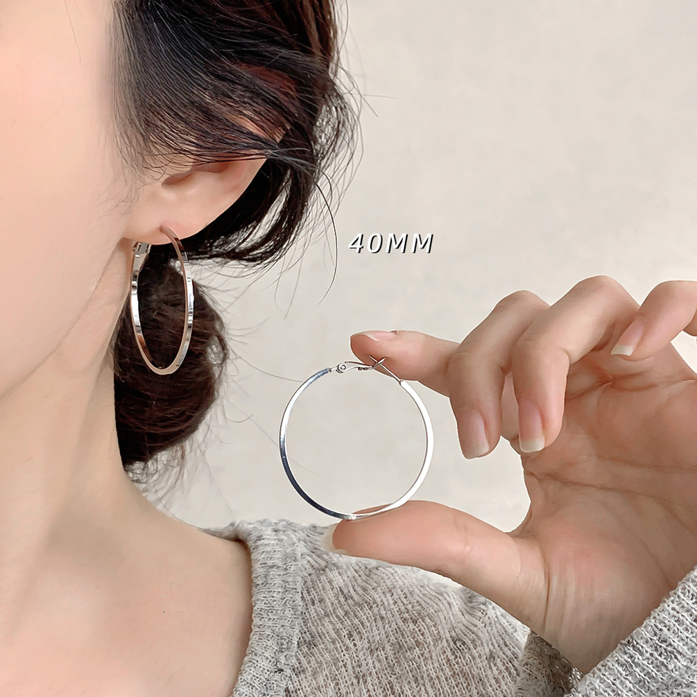 2026 Th0099 S999 Silver Needle Factory In-Stock Large Earrings cologne European And American Simple High-End New Style P L4