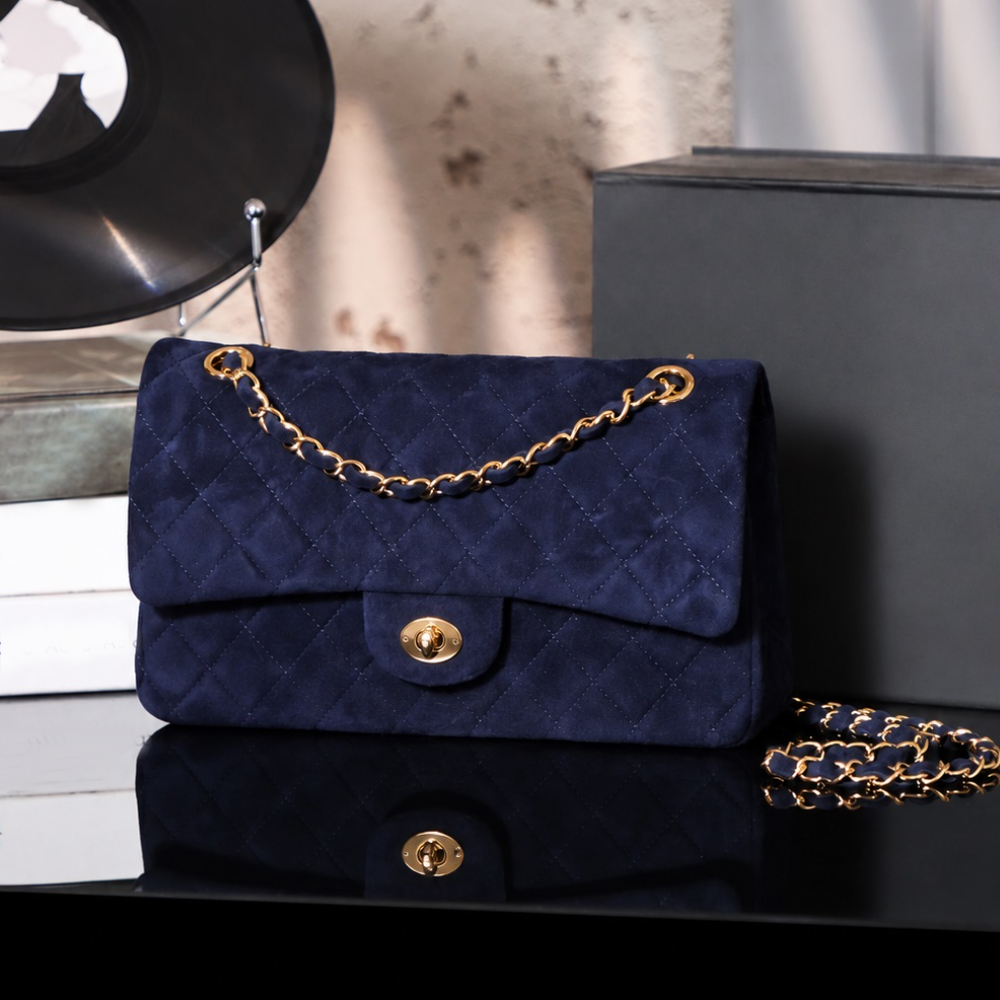 Suede Quilted Flap Shoulder Bag Leather Chain Crossbody Strap Elegant Vintage Purse for Shopping Top-Tier Designer New Arrival