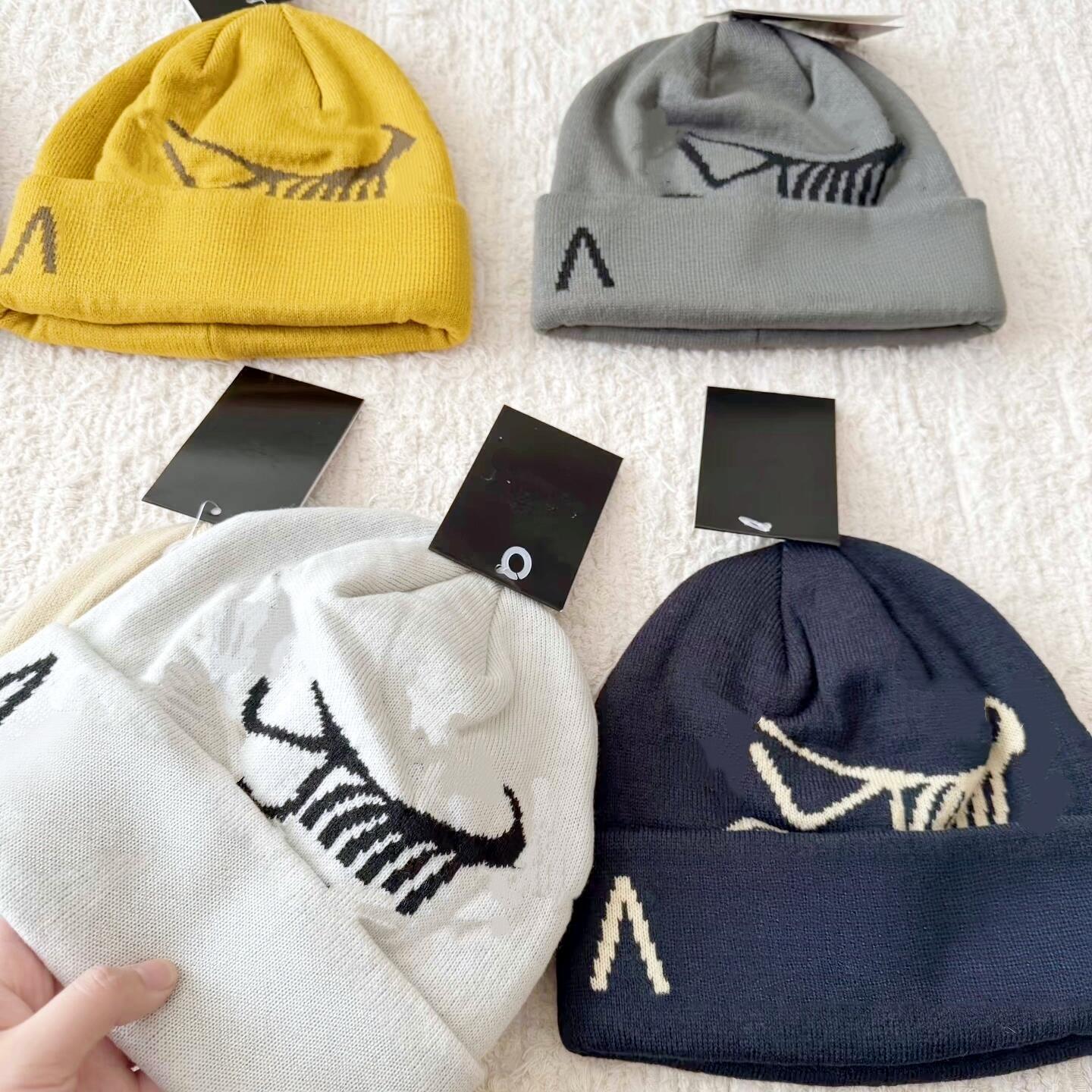 Archaeornis skull cap Canada Toque Beanie Hat Knit Cap Winter Warm Toquex Cuffed Thermal Ski Snowboard Outdoor Wool Hiking Sports Unisex Men Women C