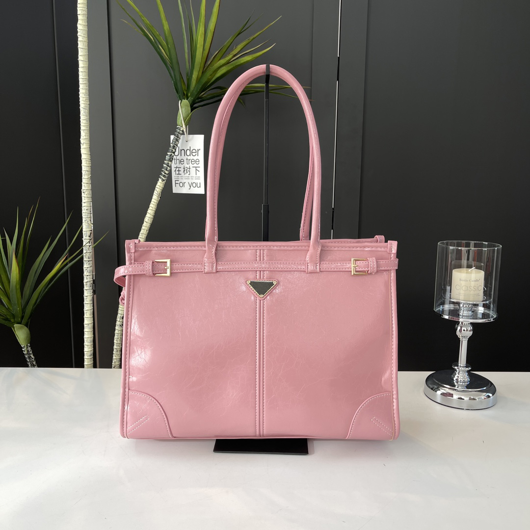 Designer High Quality Suede Women's Bag Large Capacity Tote Bag Daily Commuting Fashion Handbag Crossbody Bag Shoulder Bag 2026