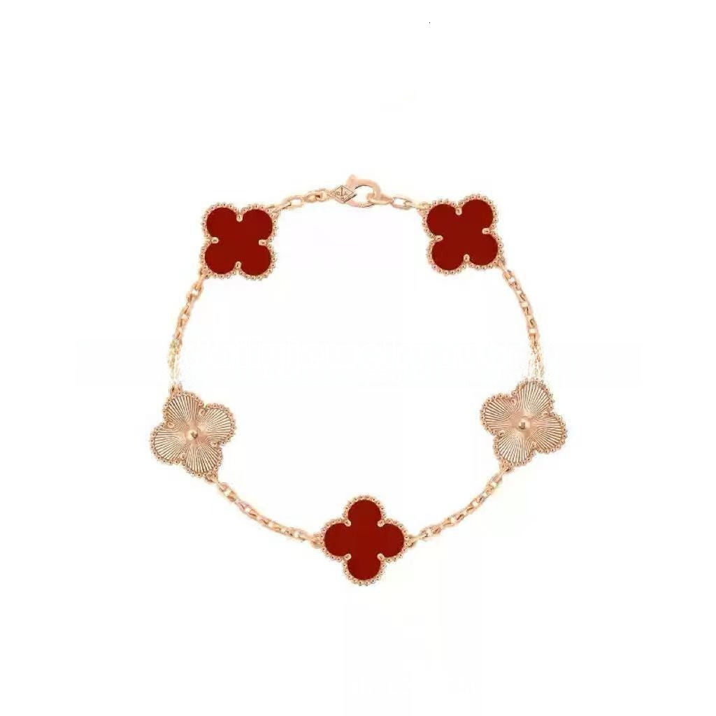 Designer Jewelry Clover Bracelet Gold Thin Flower Clasp Four Leaf Clover Five Flower Bracelet With Laser Etched Agate Red Chalcedony 18K Gold Plated