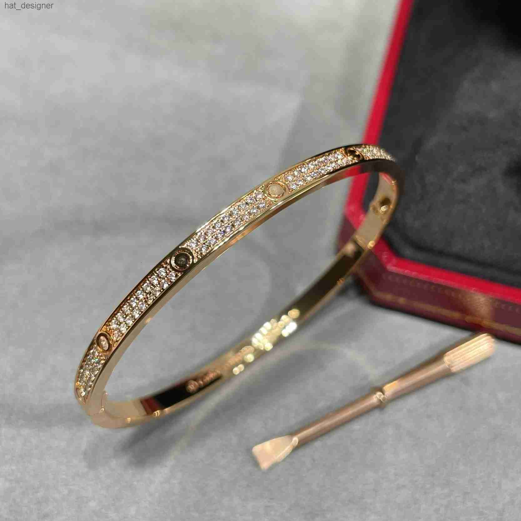 Classic Luxury Bracelet Full Diamond Copper 4mm Design Bracelets for Women Exquisite Charm Bangles Jewelry Wristband Party Gift