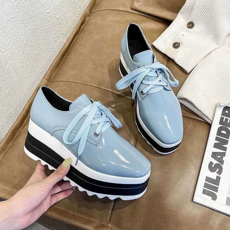 Casual Shoes 2024 New Spring Women Flat Platform Shoes Slip on Moccains Ladies Casual Shoes Woman Thick Sole Brogue Creepers Sneakers H261016