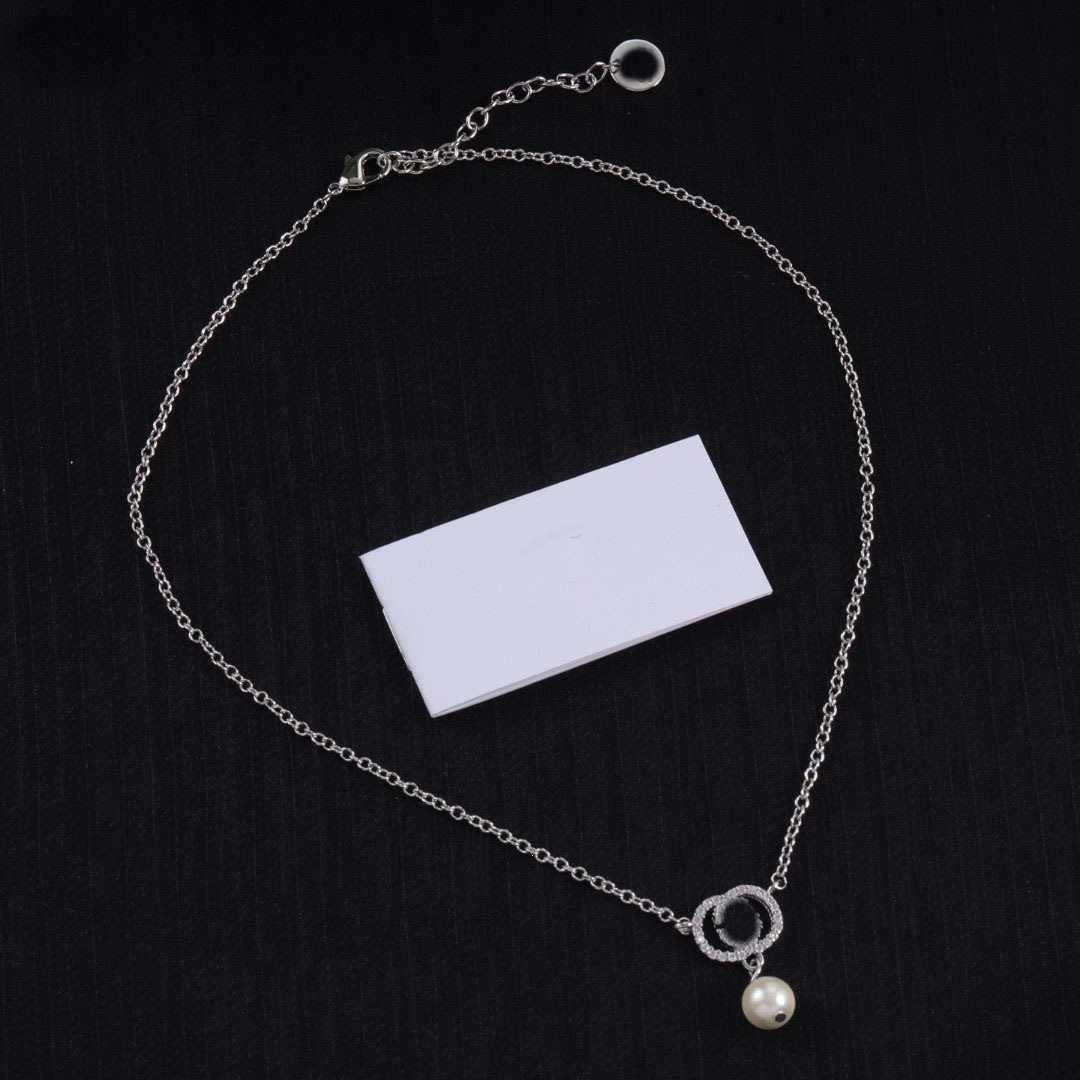 Designer Jewelry gg necklace Rhinestone Pearl O shaped Brass Material Niche Design Necklace Sweater Chain gg Necklace