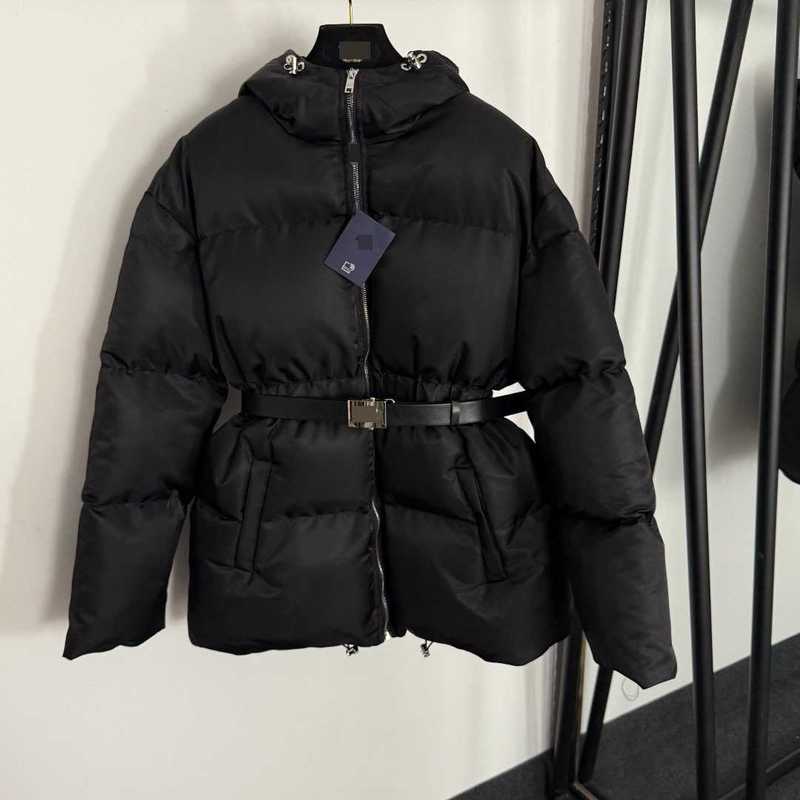 Women's Down & Parkas Designer Trendy Casual Winter Cotton Jacket With A Stand-up Collar, Featuring A Printed Design, Suitable For Both Men And