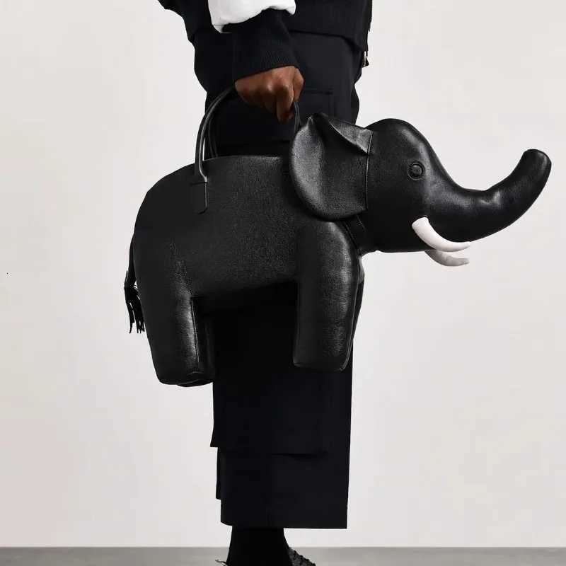 Evening Bags Creative Fashion Handbag New elephant Shape Shoulder Bag High Quality Pu Versatile Zipper Casual Messenger Bag H261016
