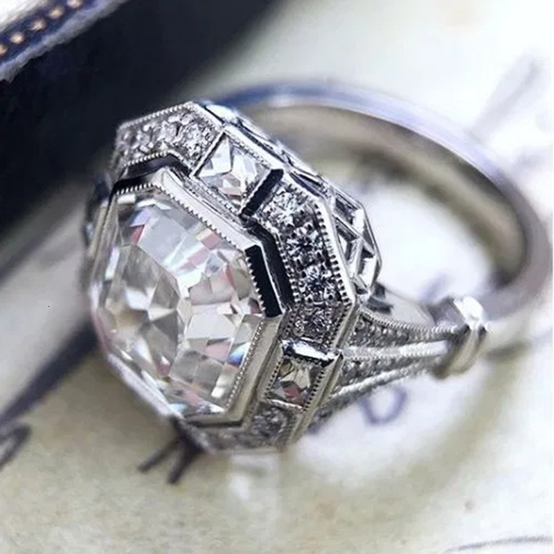 2021 New European American Style Jewelry: Retro Court-Style Cubic Zirconia Women, Fashionable Wedding And Engagement Ring For Women